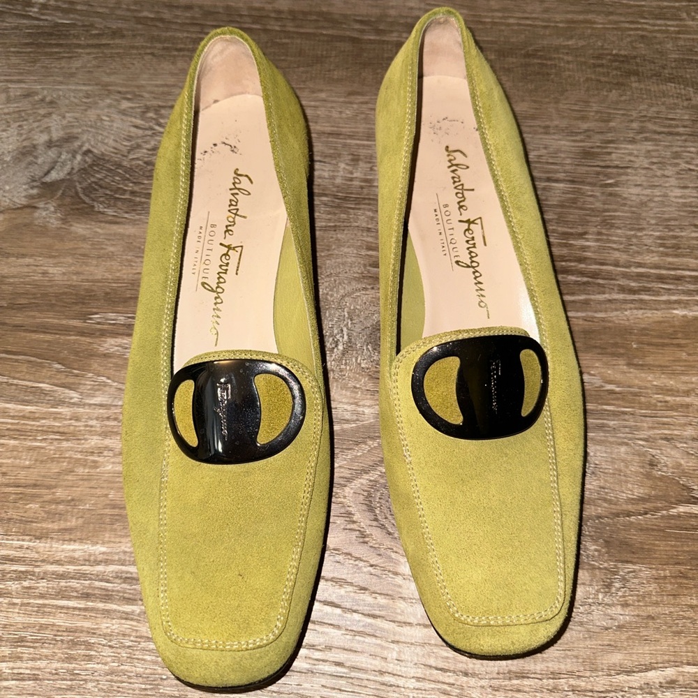 Salvatore Ferragamo Women's Green Suede Loafers vintage 7